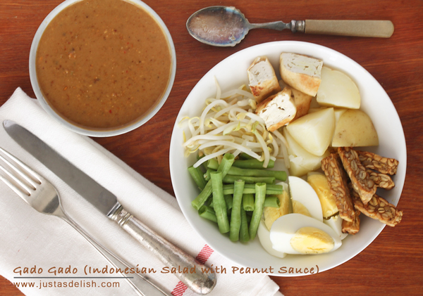 Gado Gado (Indonesian Salad with Peanut Sauce)