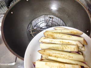 Korean Style Steamed Eggplants | Justasdelish.com